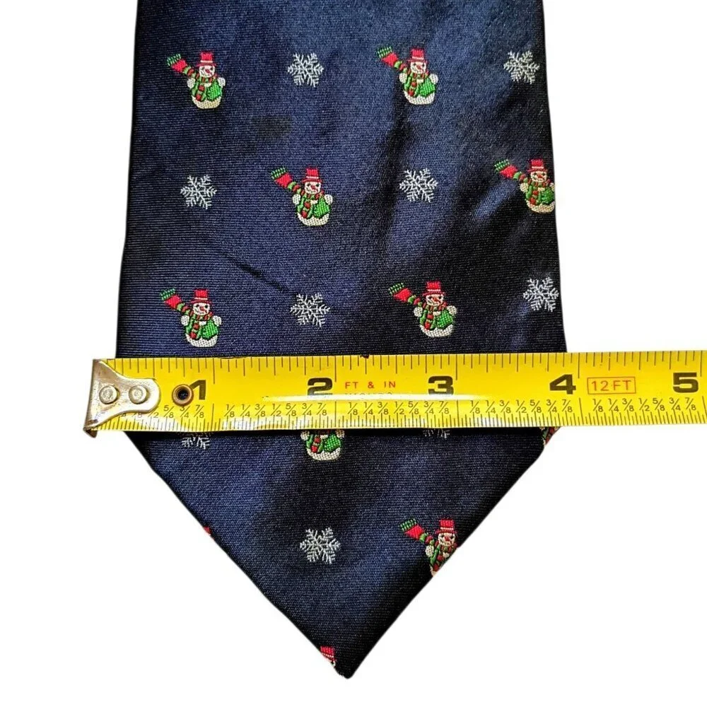 IZOD 100% Silk Tie Men’s Blue Snowman Snowflake Holiday Christmas Neckwear